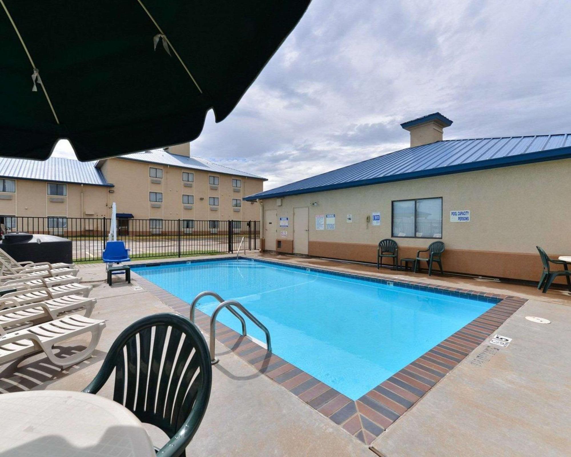 Quality Inn & Suites Wichita Falls I-44 Ngoại thất bức ảnh