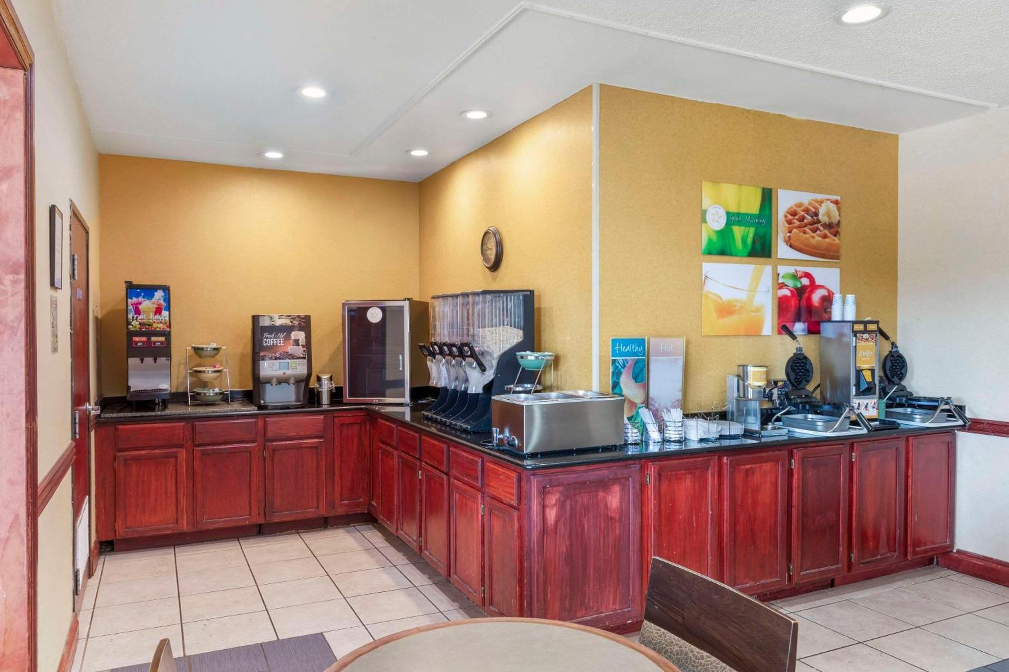 Quality Inn & Suites Wichita Falls I-44 Ngoại thất bức ảnh
