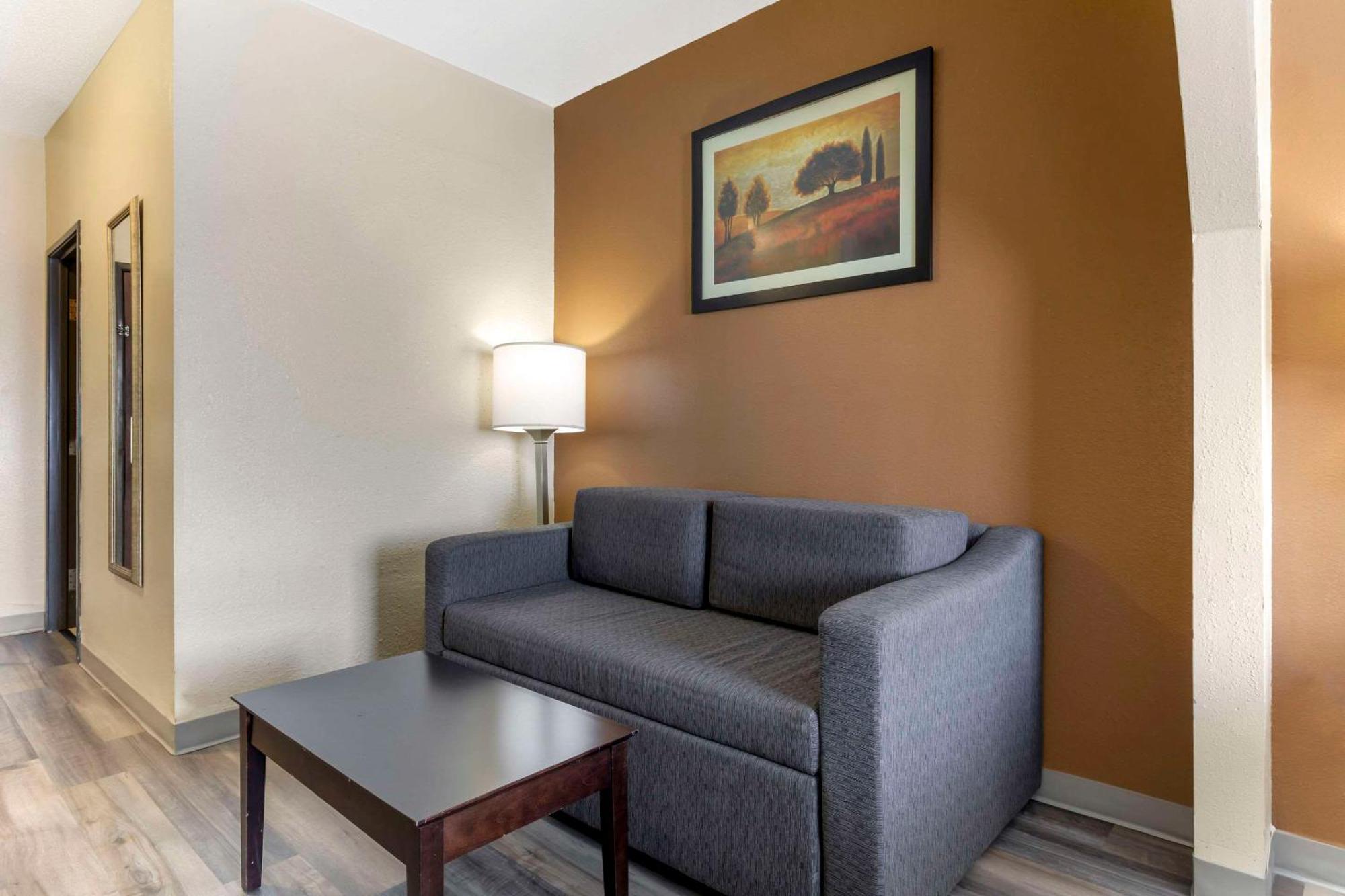 Quality Inn & Suites Wichita Falls I-44 Ngoại thất bức ảnh
