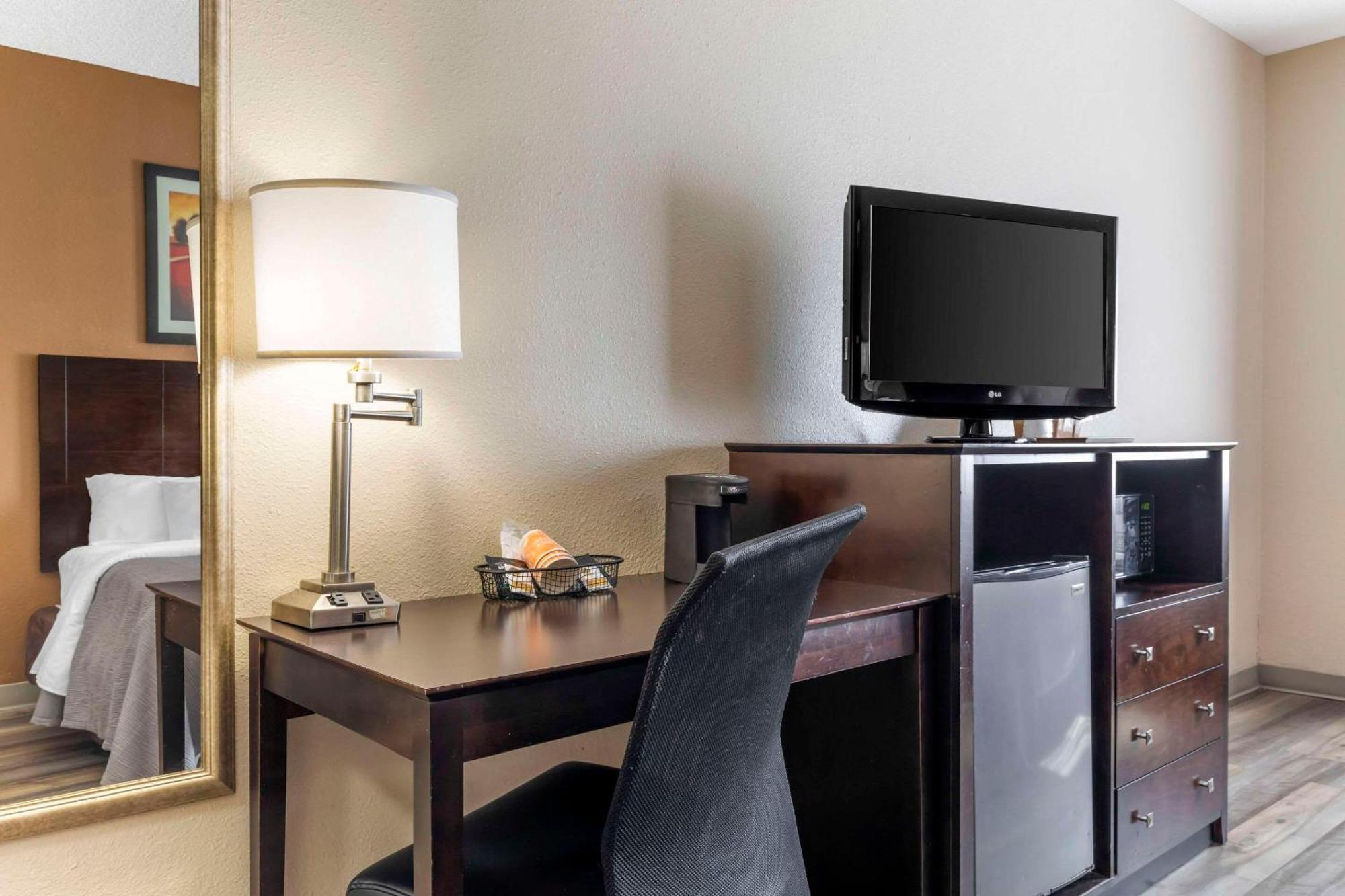 Quality Inn & Suites Wichita Falls I-44 Ngoại thất bức ảnh