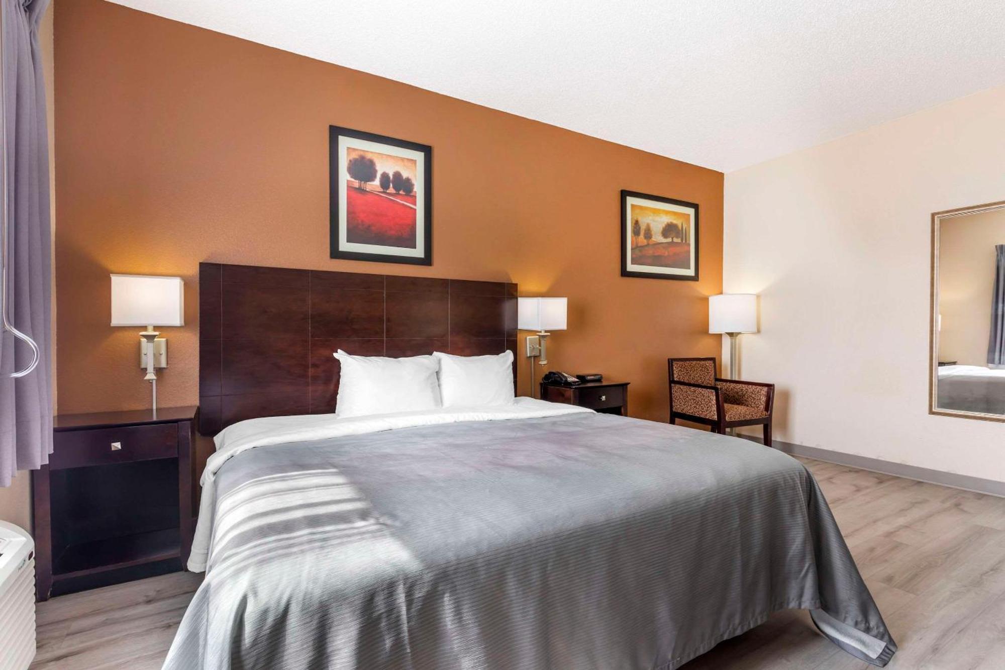Quality Inn & Suites Wichita Falls I-44 Ngoại thất bức ảnh
