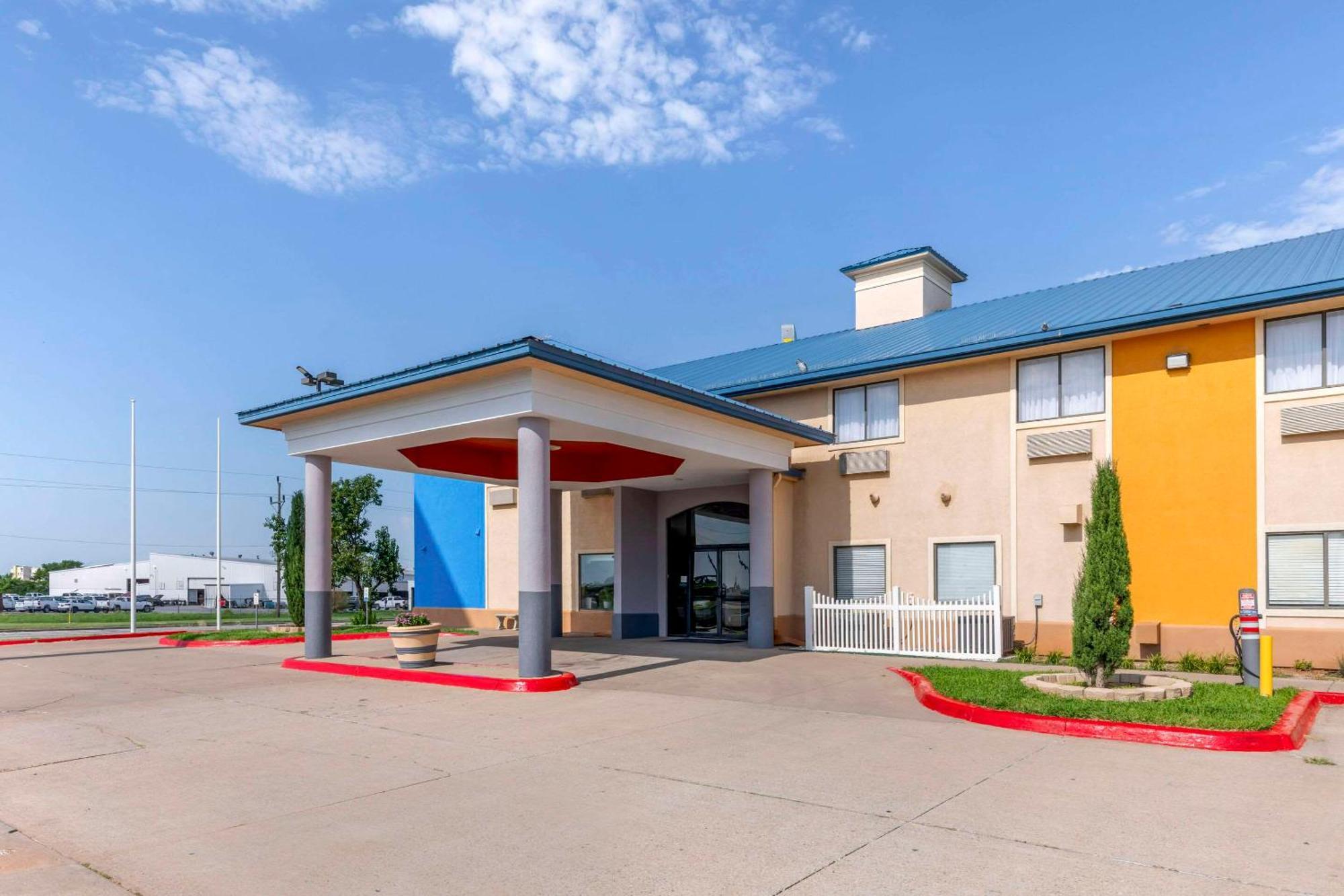 Quality Inn & Suites Wichita Falls I-44 Ngoại thất bức ảnh